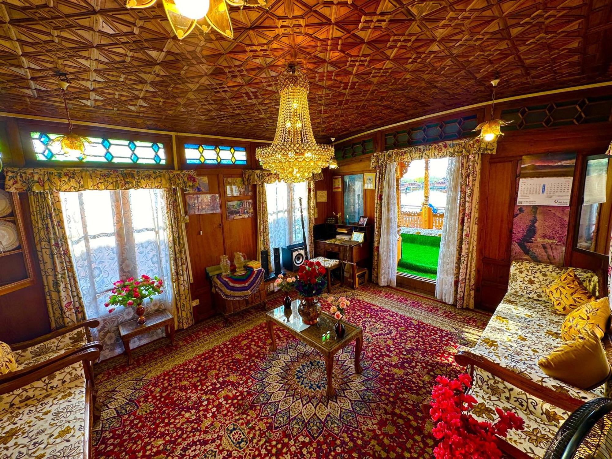 Lake Palace Group Of House Boats Srīnagar Esterno foto