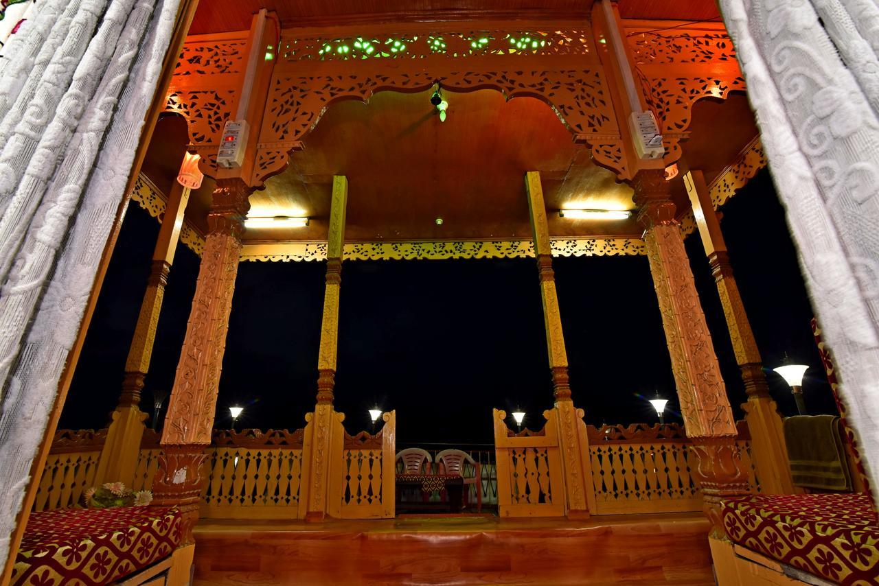 Lake Palace Group Of House Boats Srīnagar Esterno foto